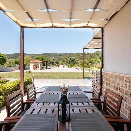 Arteon Villa